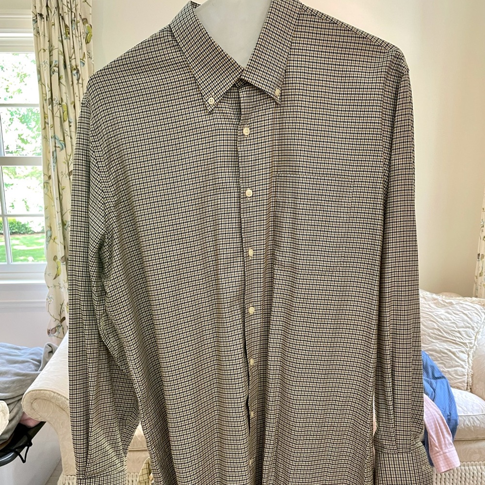 Men’s Peter Millar button down